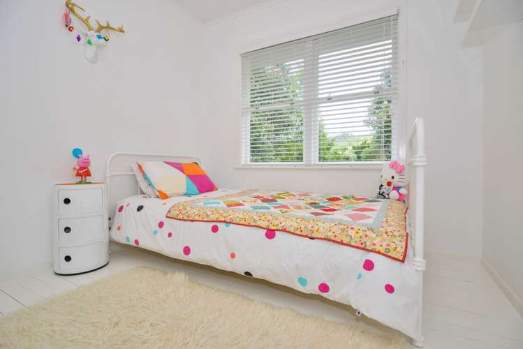 22 Rimutaka Place Titirangi_11