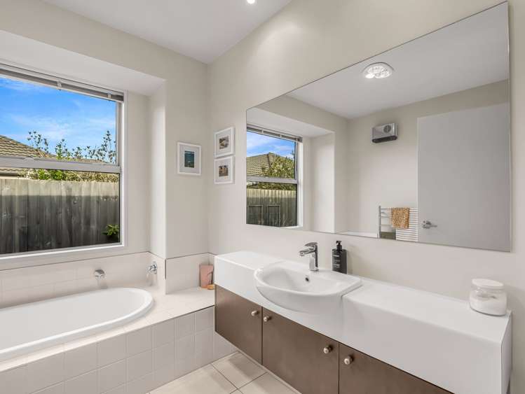 4 Richard Seddon Drive Northwood_26