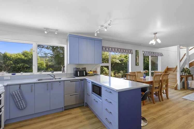 10 Otira Grove Kelson_7