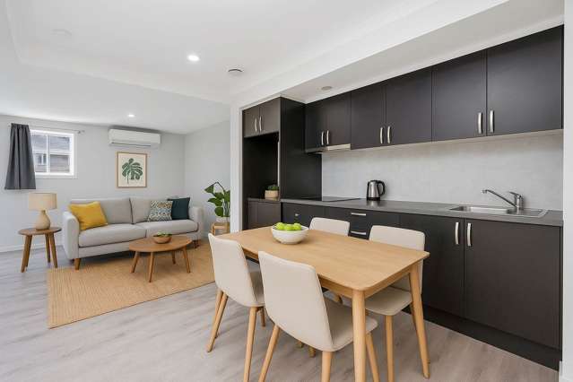 38 Staincross Street Green Bay_1