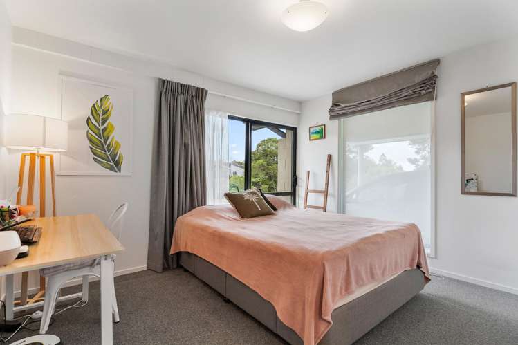 2/4 Chevron Place Castor Bay_6
