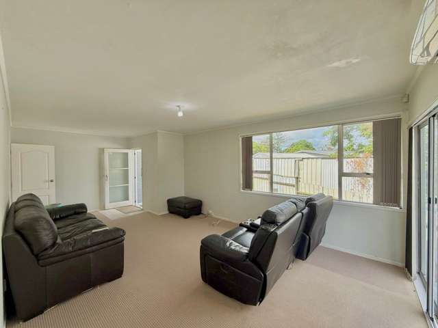 6 Yearsley Place Manurewa_2
