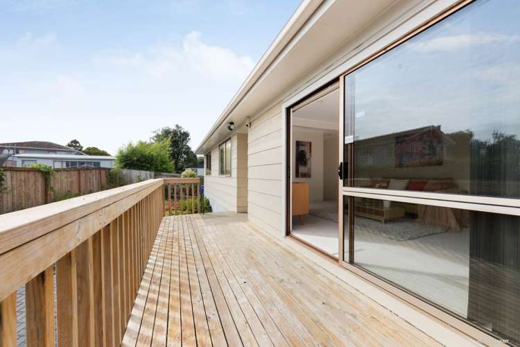 38 Kelman Road Kelston_11