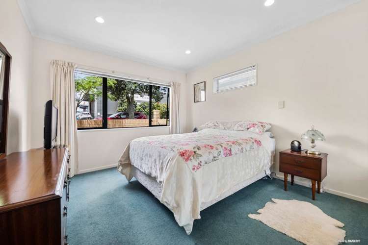 2 Reid Road New Lynn_5
