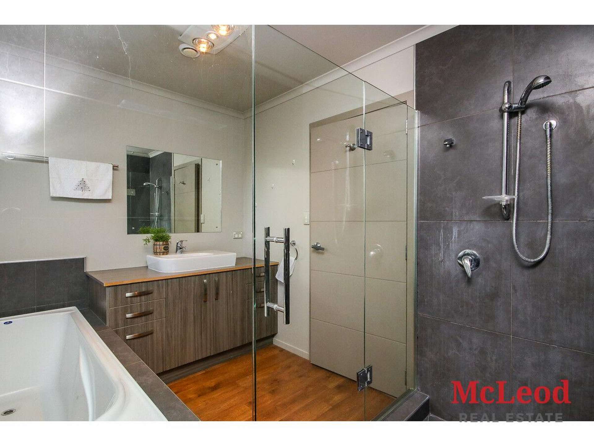 13A Middle Road Allenton_0