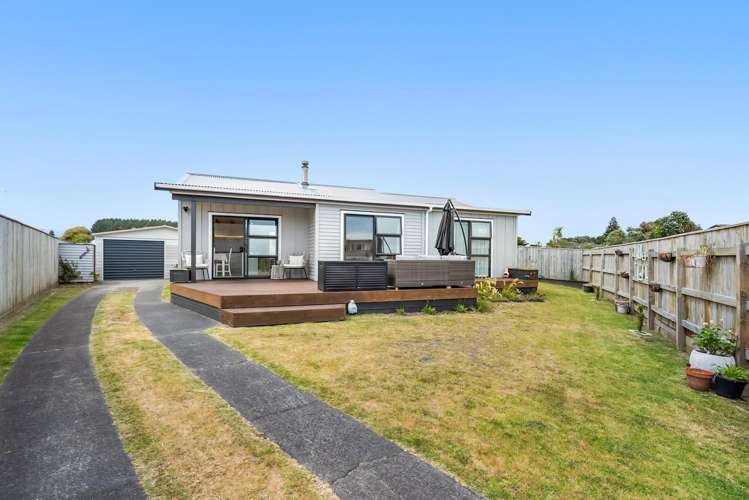 1 Colenso Place ōtaki Beach_0