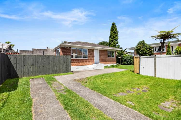 960a Dominion Road_0