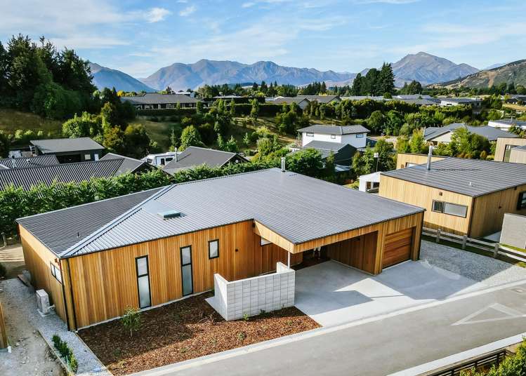 13 Fern Burn Close Wanaka_23