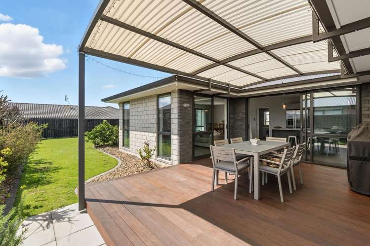 36 Benmore Crescent Pyes Pa_6