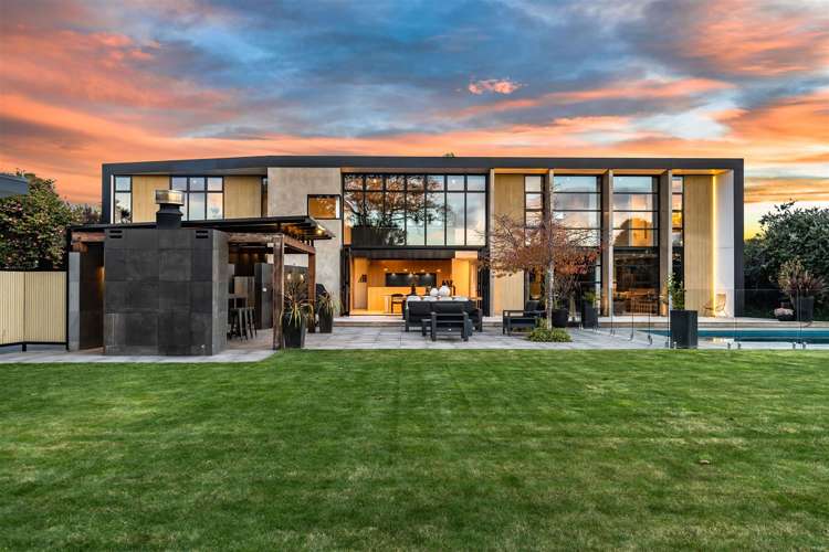 9 Walnut Avenue Strowan_48