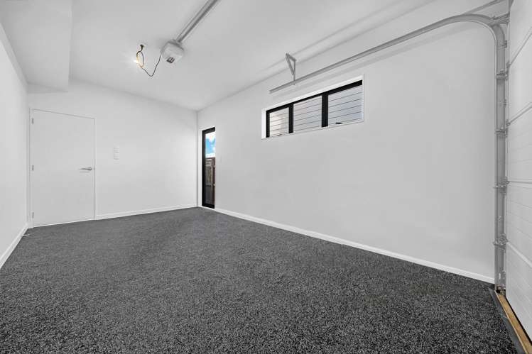 6 Lomandra Street Westgate_13