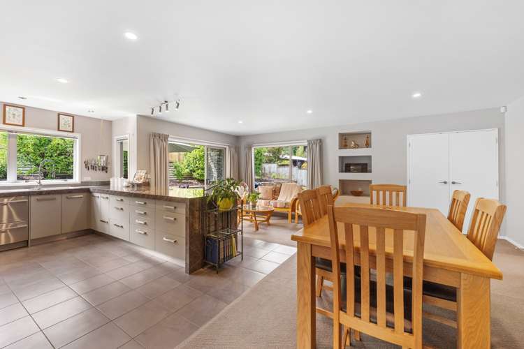 3 Hathaway Lane Rangatira Park_5