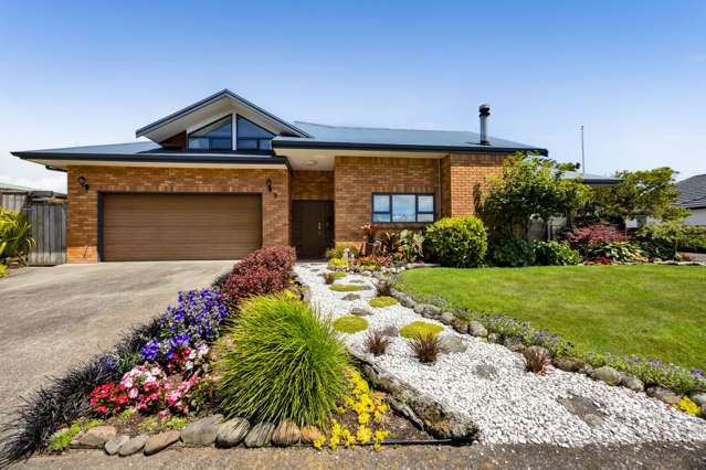 9 Elizabeth Grove Stratford_2
