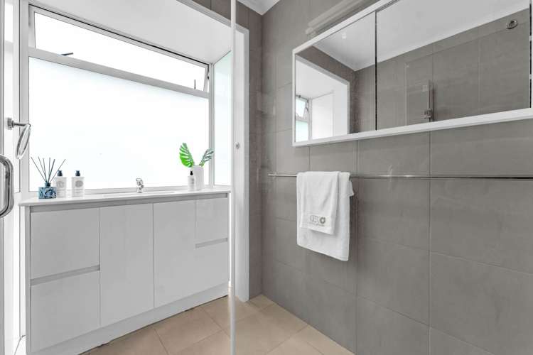 9 McDonald Crescent Mt Wellington_12