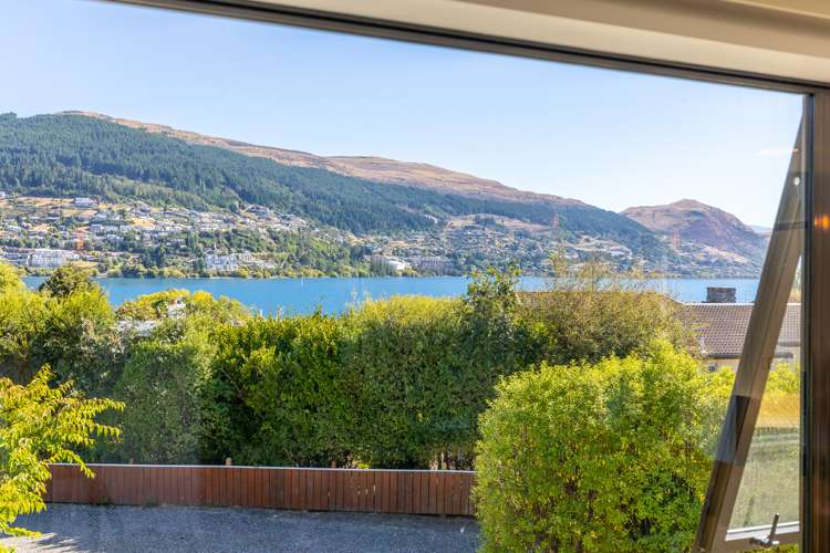 738 Peninsula Road Kelvin Heights_7