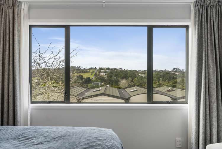 2/8 Flynn Street Birkdale_8