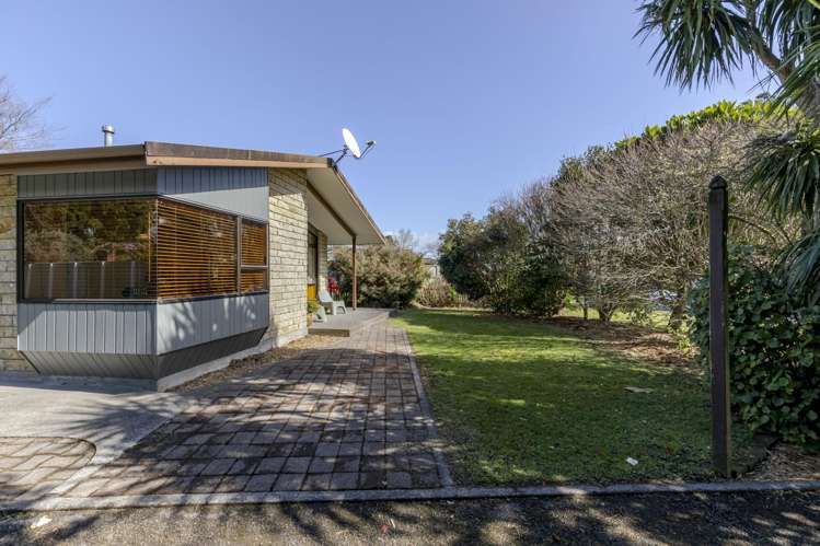 35 Old South Road Okato_24