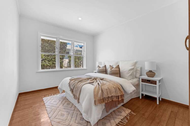 55 Commissariat Road Mount Wellington_13