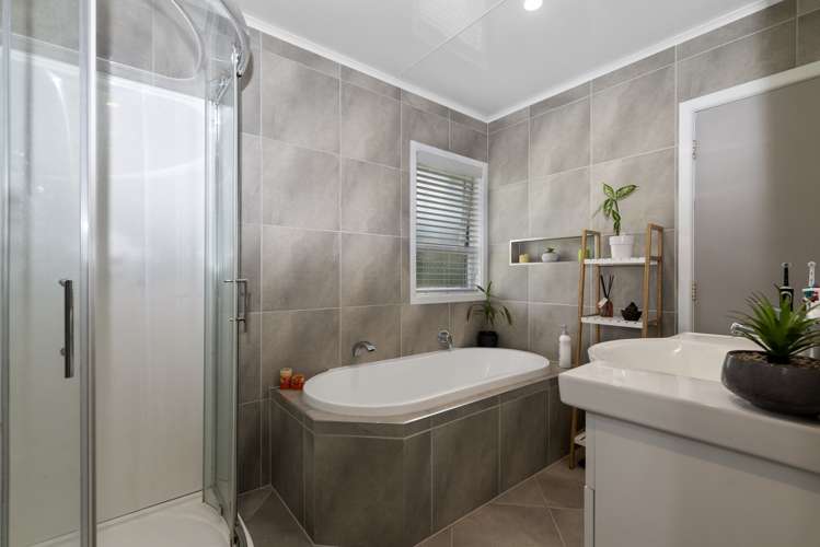 22 Wharepaina Crescent Springfield_11