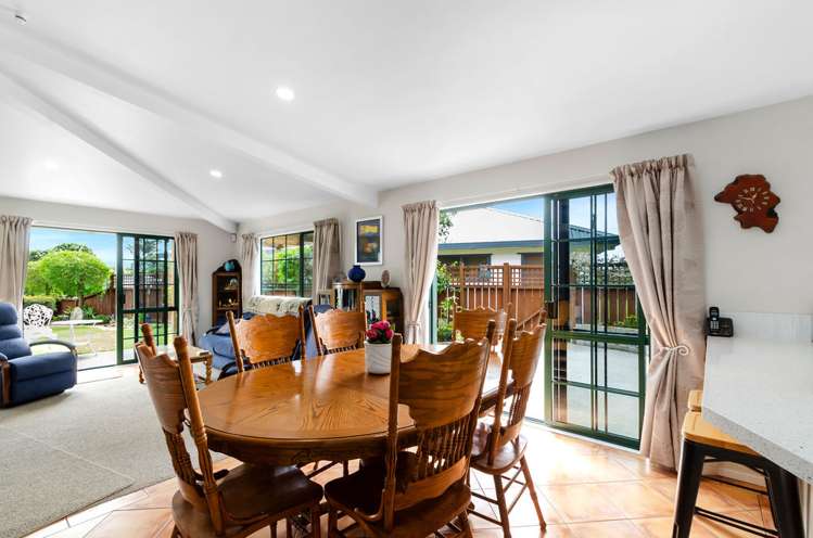 13 Landon Place Pukekohe_11