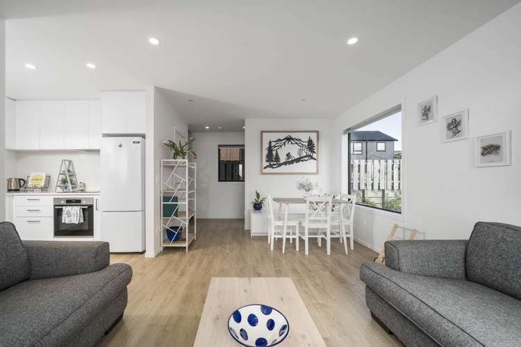 24 Astelia Way Woodridge_3