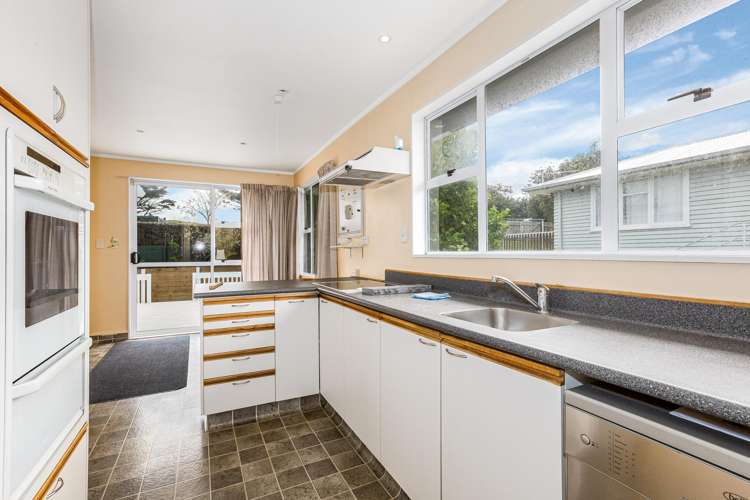 56 Owhiti Street Titahi Bay_14