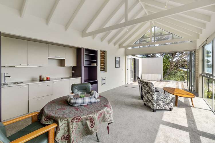 66 Kennedy Point Road Surfdale_42