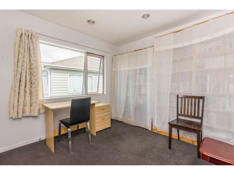 140p Hepburn Road Glendene_12