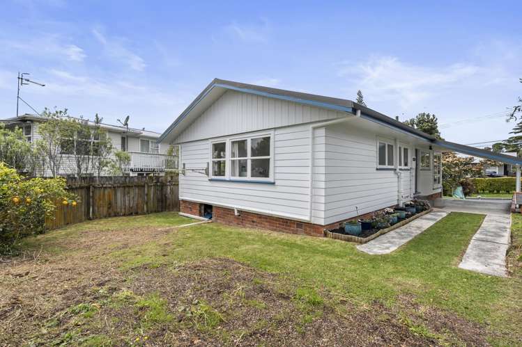 15 Levesque Street Birkdale_16