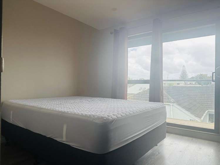 3/243 Mount Albert Road Wesley_7