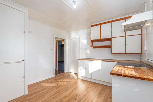 28 and 28a Hammond Street Bulls_2