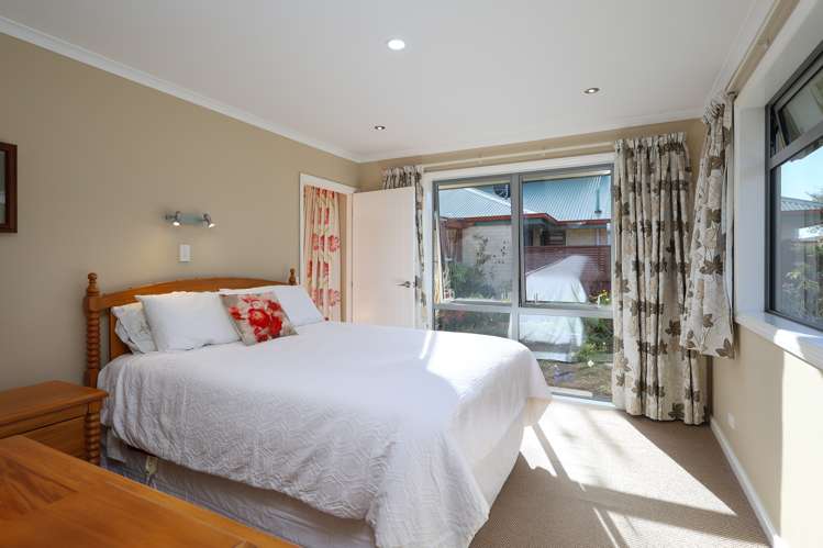 3 Cambria Gardens The Wood_10