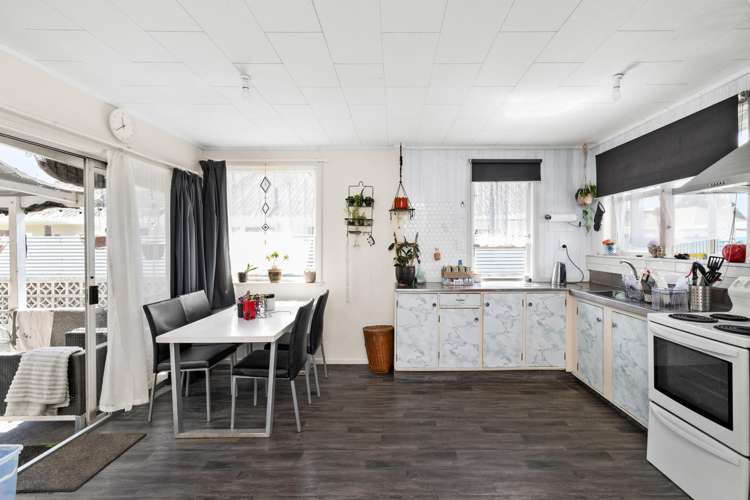 330 Tui Place Camberley_3