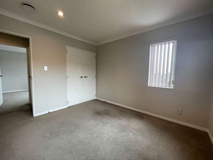57 Rogan Street Mount Roskill_14