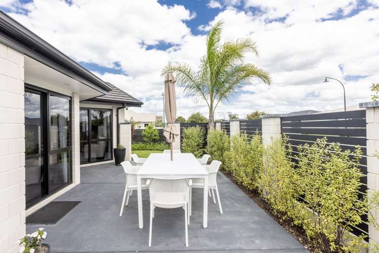 1 Drake Crescent Awatoto_14