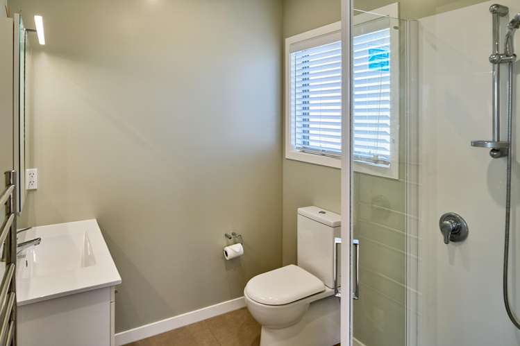 107 Endeavour Drive Whitby_12