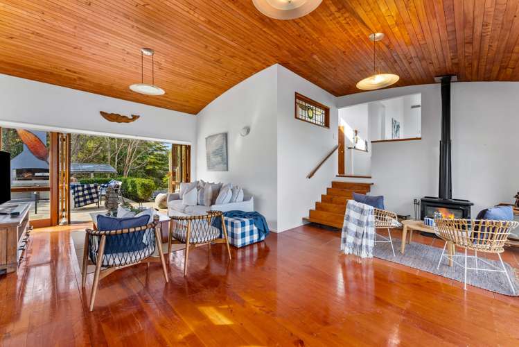 417 Leigh Road Leigh_19