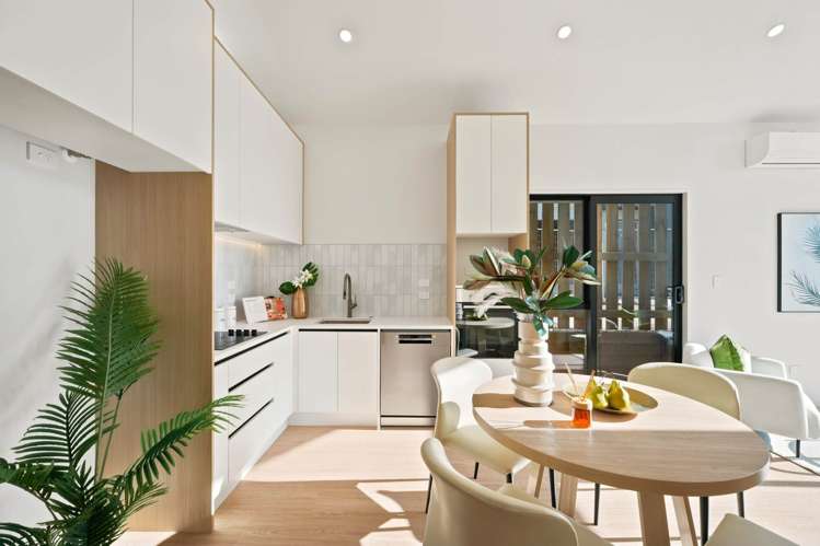 72 Ara Taha Crescent Orewa_5
