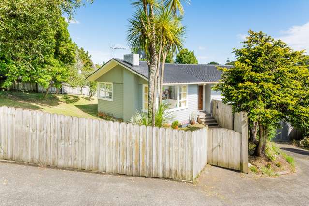 1/11 Ngatoa Place Glenfield_2