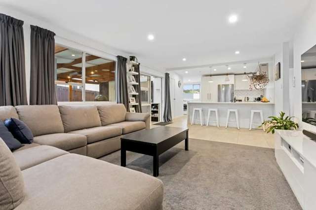 18A Atkinson Road Titirangi_1