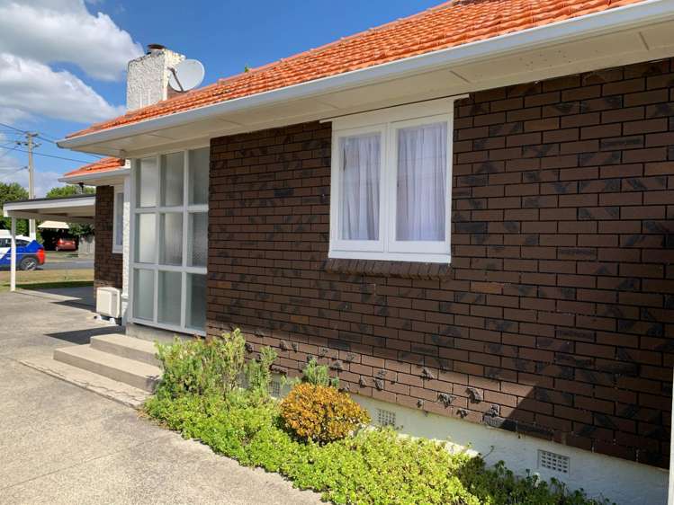 2 Peachgrove Road Te Atatu Peninsula_10