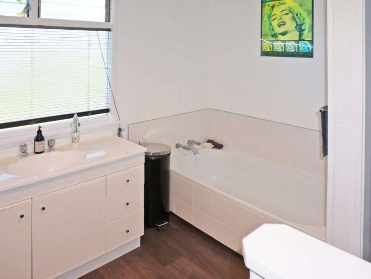 537 Tay Street Hawthorndale_10