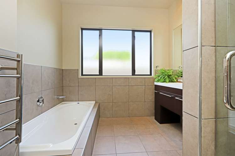 51 Merlot Drive Greenmeadows_15