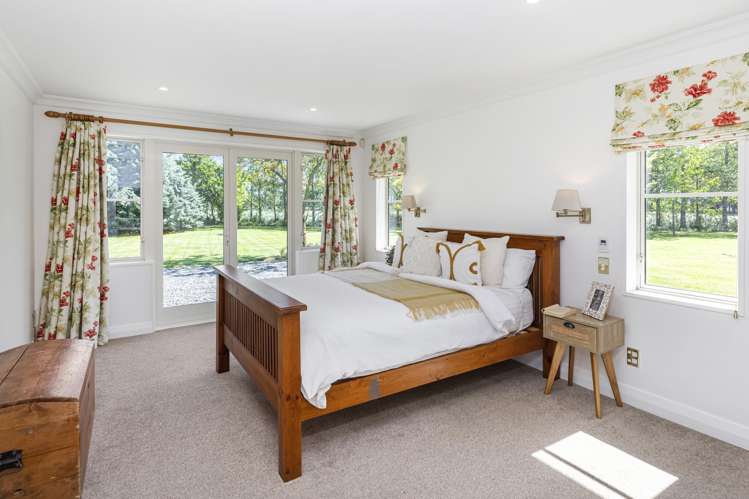 65 Glengarriff Drive Lincoln_13