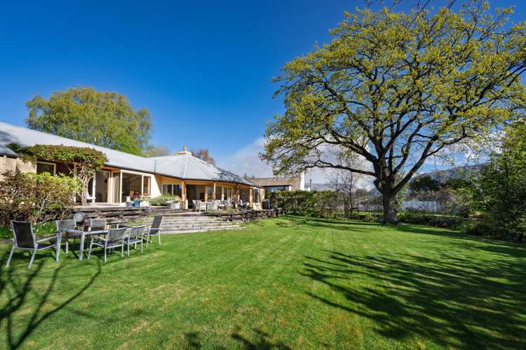 30 Beacon Point Road Wanaka_1