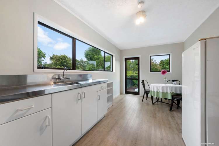 129a Rosier Road Glen Eden_8