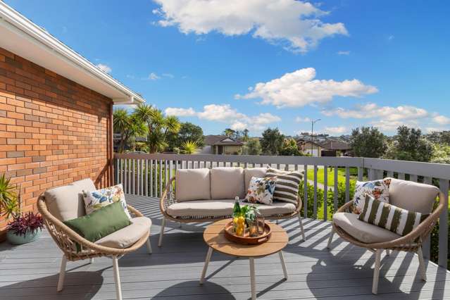 1 Neaptide Close Red Beach_2