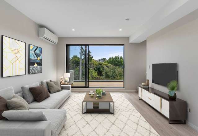 2/64 Pupuke Road Hillcrest_2