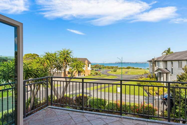 30 Waikura Drive Te Atatu Peninsula_16