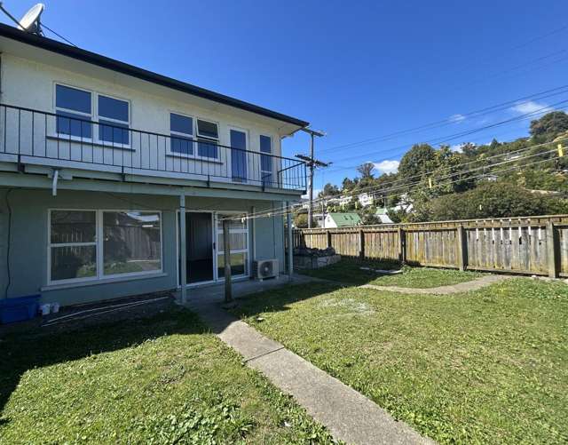 Warm 3 Bedroom Home Close to Nelson City - Fully Renovated